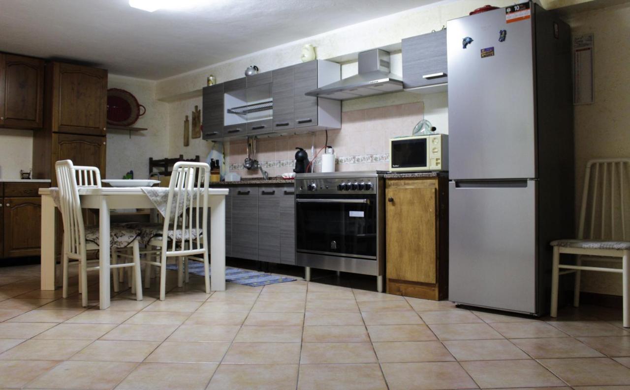 Appartamento Sa Domu Frisca Domusnovas Esterno foto