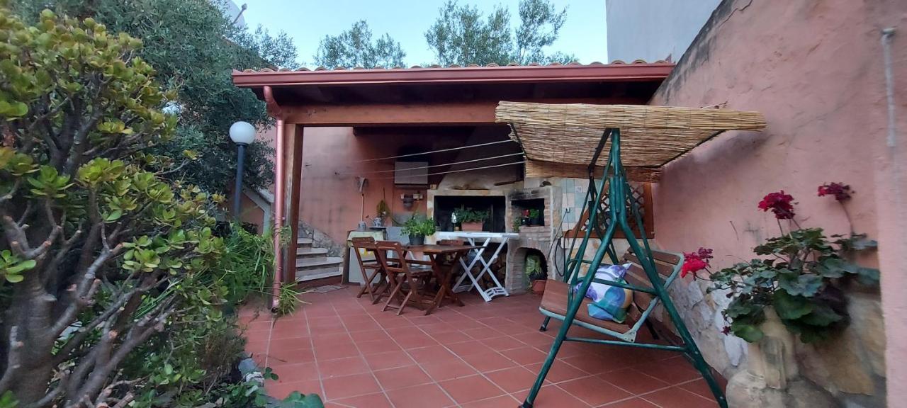 Appartamento Sa Domu Frisca Domusnovas Esterno foto