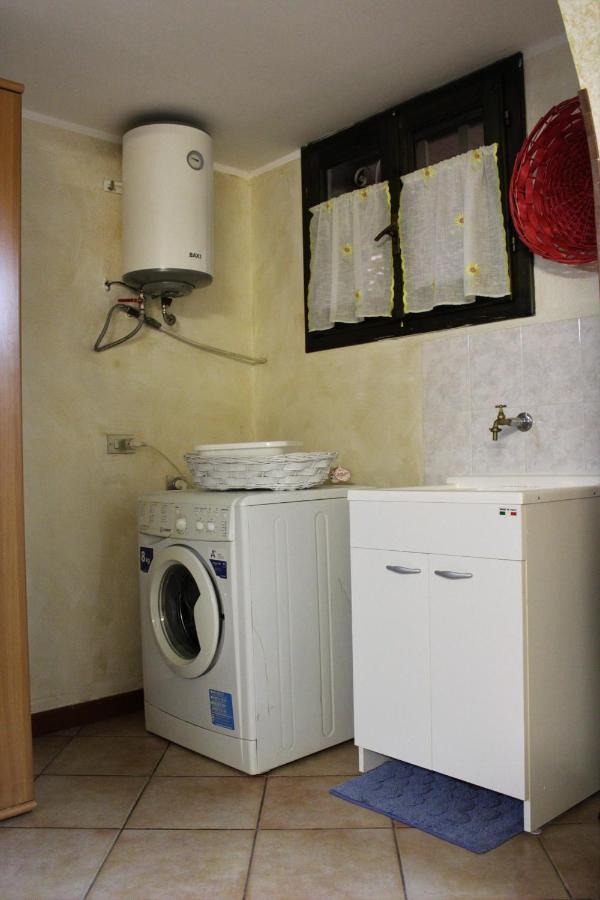 Appartamento Sa Domu Frisca Domusnovas Esterno foto